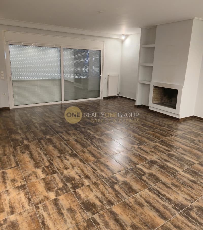 Apartment in Dasos, Chaidari — Photo 1 of 8