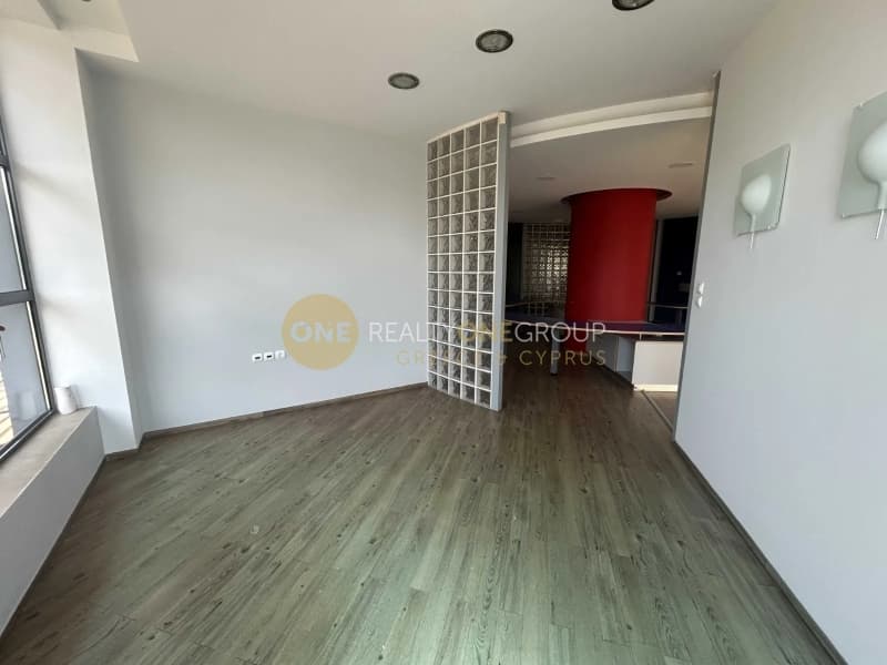 Office in Adames Oikismos Peloponnision, Kifisia — Photo 4 of 9