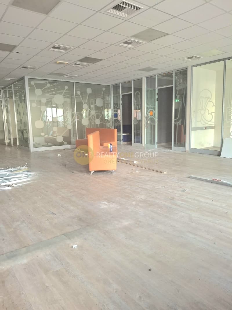 Αίθουσα Εκδηλώσεων στην Άγιος Βασίλειος, Νίκος Καζαντζάκης — Φωτογραφία 17 από 17