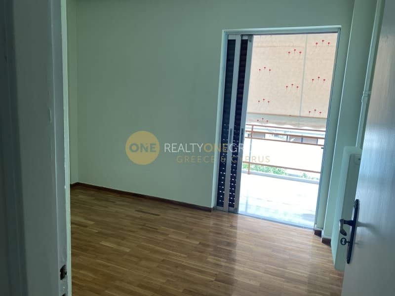 Apartment in Trachones, Alimos — Photo 12 of 17