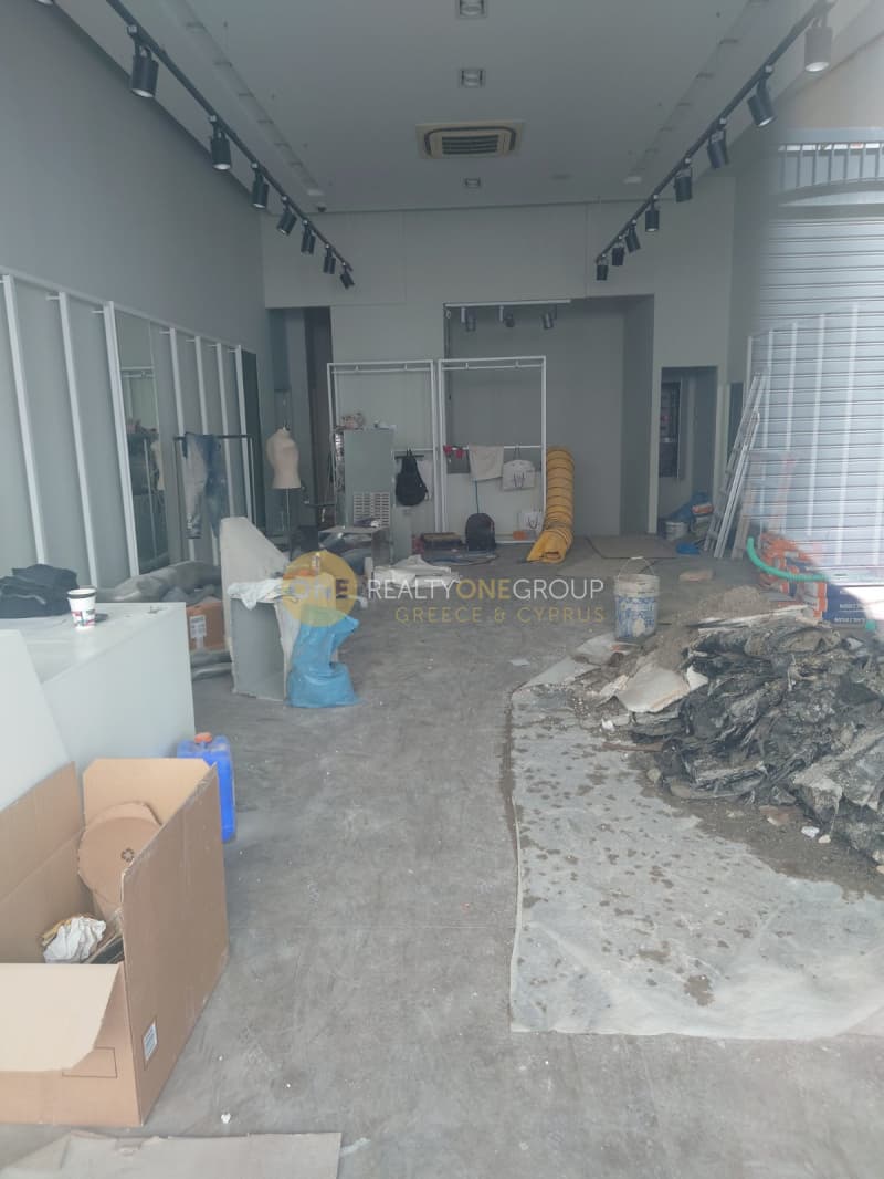 Retail Store in Zirineio, Kifisia — Photo 4 of 4