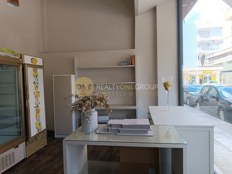 Retail Store in Parko Stratarchou Papagou, Chalandri — Photo 5 of 8