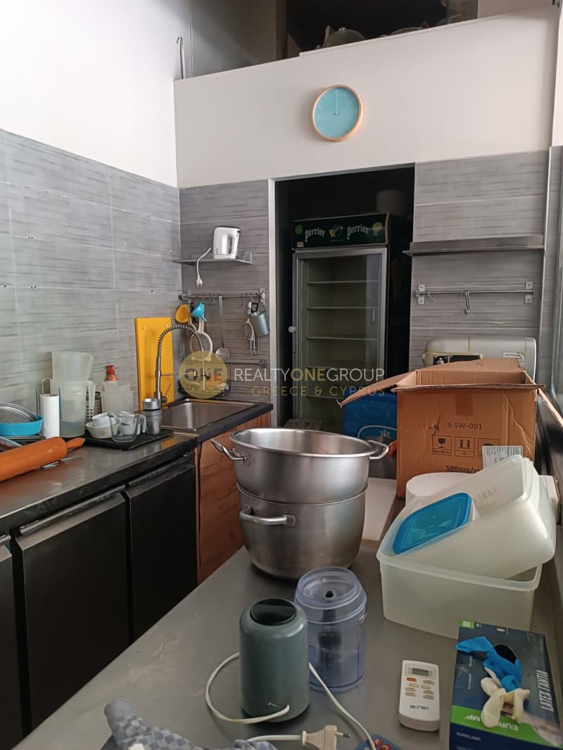 Retail Store in Parko Stratarchou Papagou, Chalandri — Photo 7 of 8