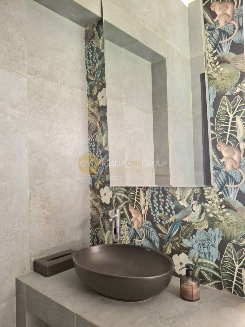 Retail Store in Kontopefko, Agia Paraskevi — Photo 7 of 30