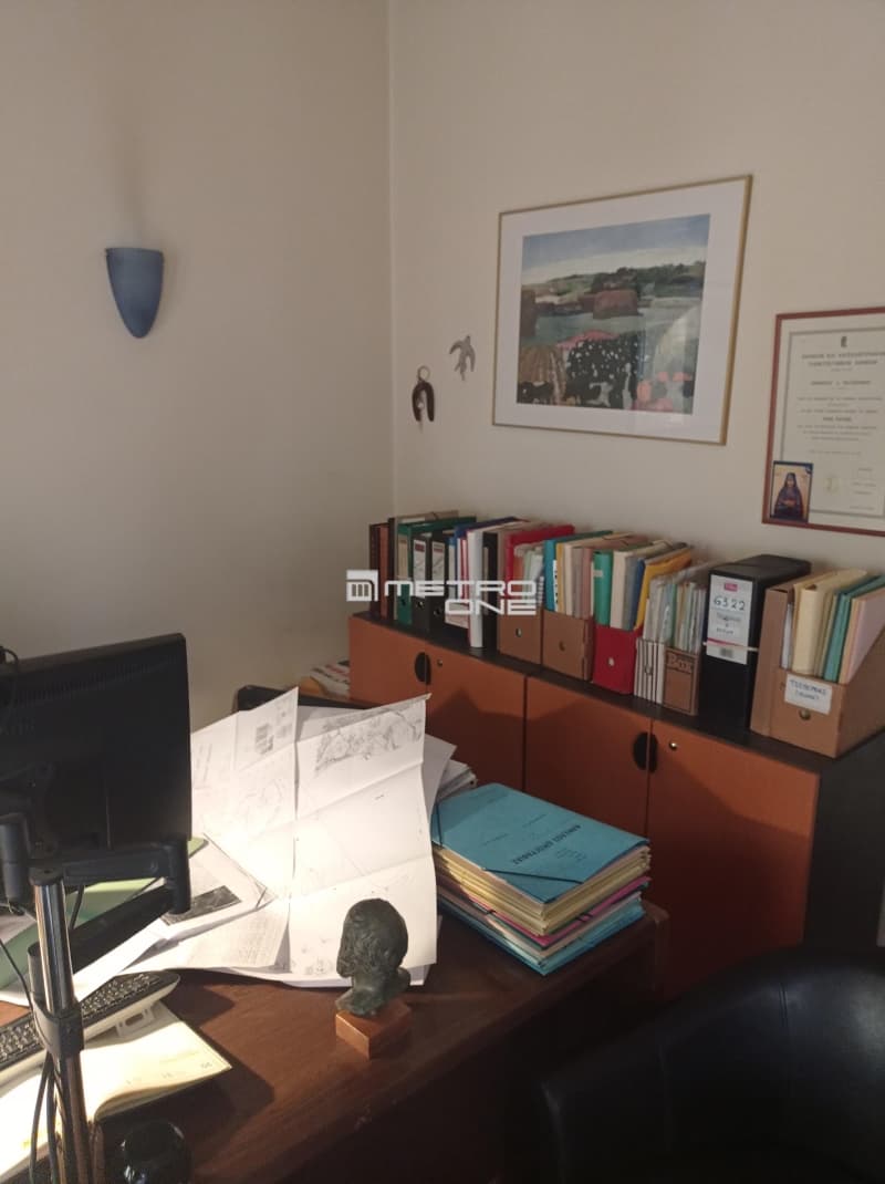 Office in Politechneio, Exarchia - Neapoli — Photo 5 of 25