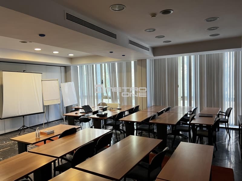 Office in Platia Kanigos, Exarchia - Neapoli — Photo 5 of 30