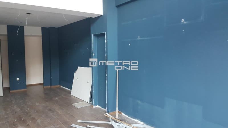 Retail Store in Eirini, Nea Ionia — Photo 4 of 11