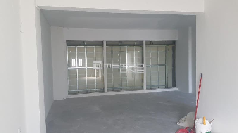 Retail Store in Eirini, Nea Ionia — Photo 7 of 11