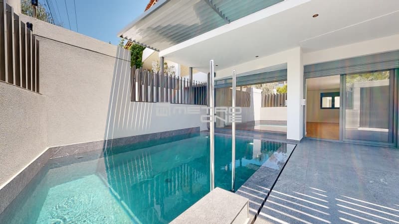 House in Panionia, Glyfada — Photo 1 of 30