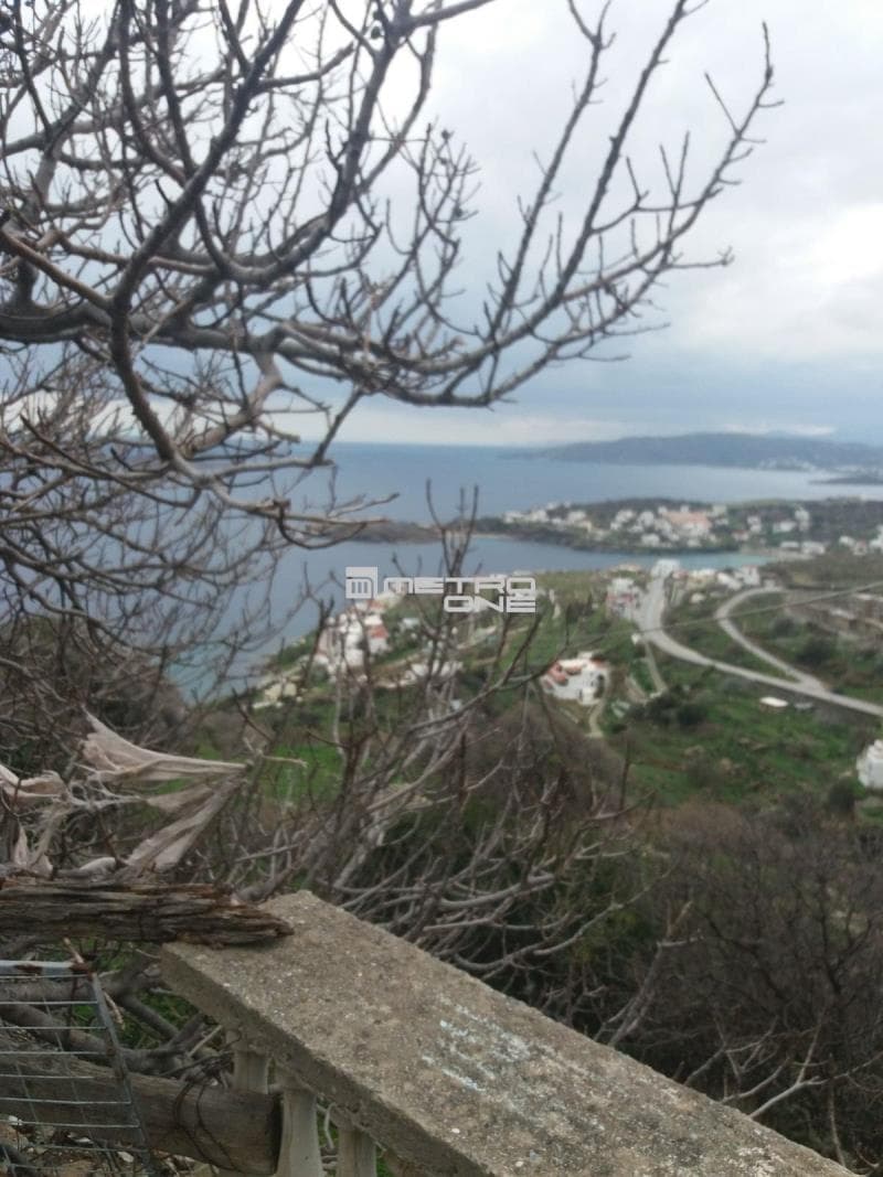 Building Plot in Mpatsi, Andros — Photo 1 of 3
