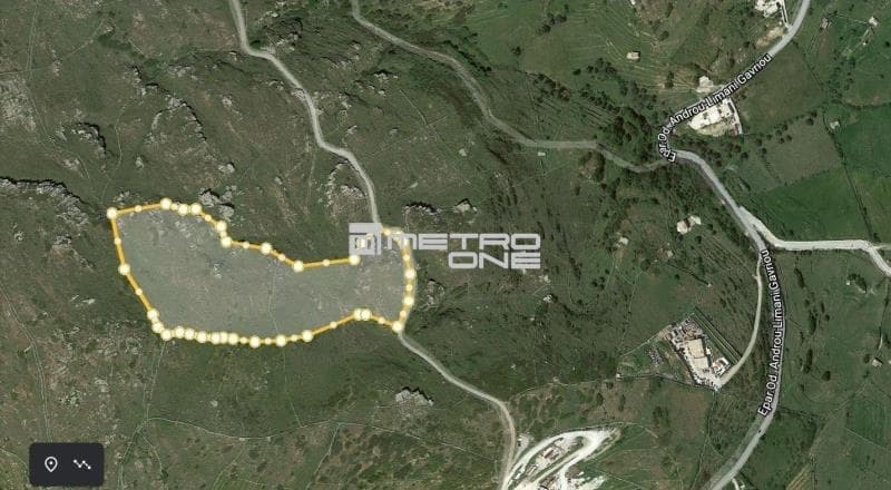 Parcel in Pitrofos, Andros — Photo 3 of 5