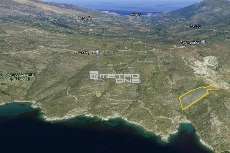 Parcel in Pitrofos, Andros — Photo 2 of 4
