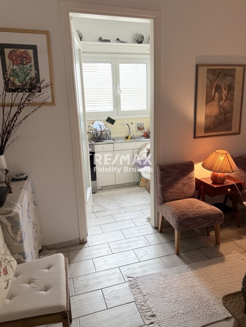 Apartment in Center, Vouliagmeni — Photo 9 of 18