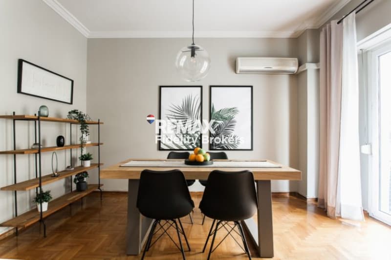 Apartment in Fix, Koukaki - Makrigianni — Photo 2 of 14