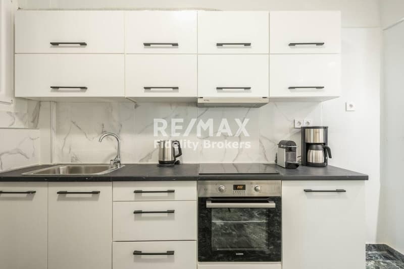 Apartment in Mouseio, Exarchia - Neapoli — Photo 5 of 9
