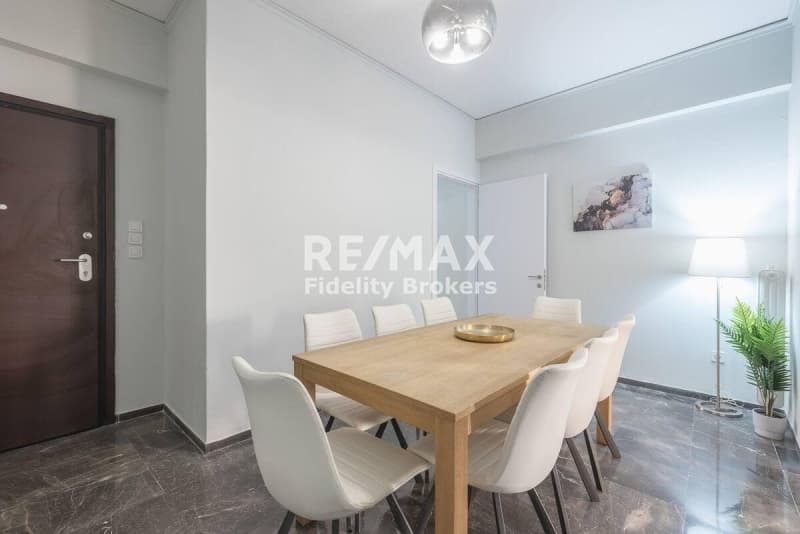 Apartment in Mouseio, Exarchia - Neapoli — Photo 3 of 9