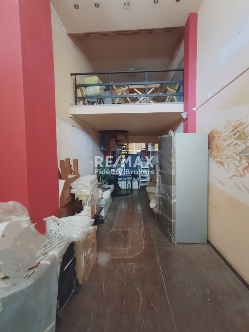 Retail Store in Plateia Davaki, Kalithea — Photo 3 of 8