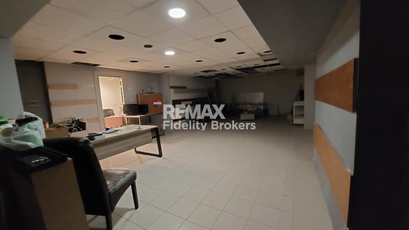Κατάστημα στην Ευαγγελίστρια, Πειραιάς — Φωτογραφία 5 από 9