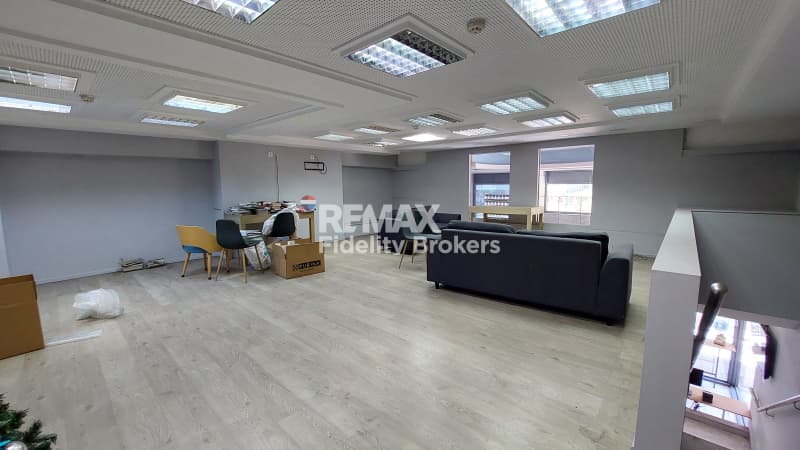 Κατάστημα στην Ευαγγελίστρια, Πειραιάς — Φωτογραφία 3 από 9
