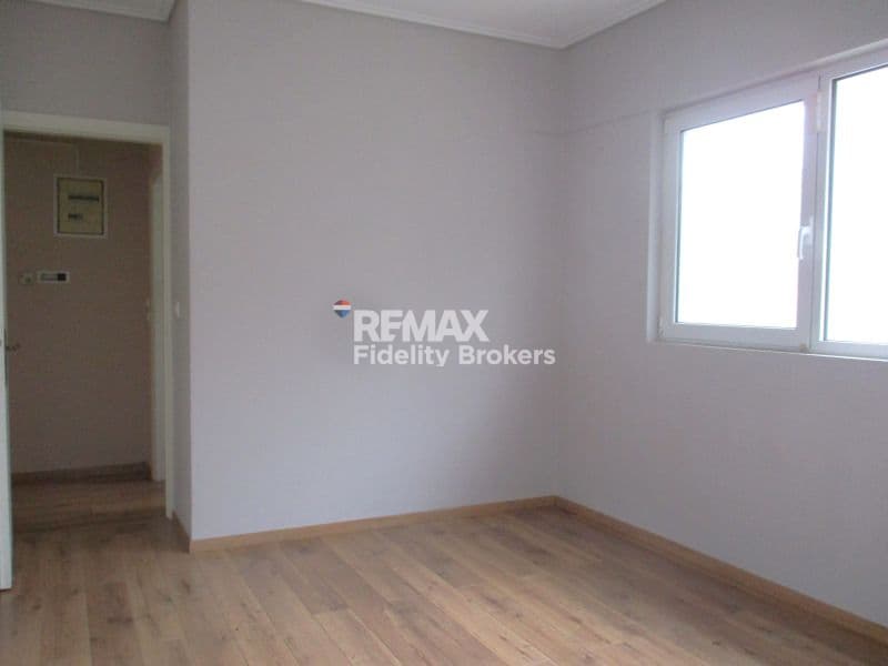 Apartment in Ampelakia, Alimos — Photo 14 of 16