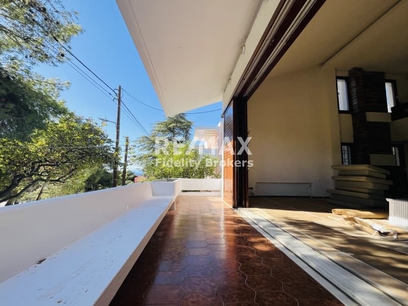 House in Exochi, Voula — Photo 1 of 25