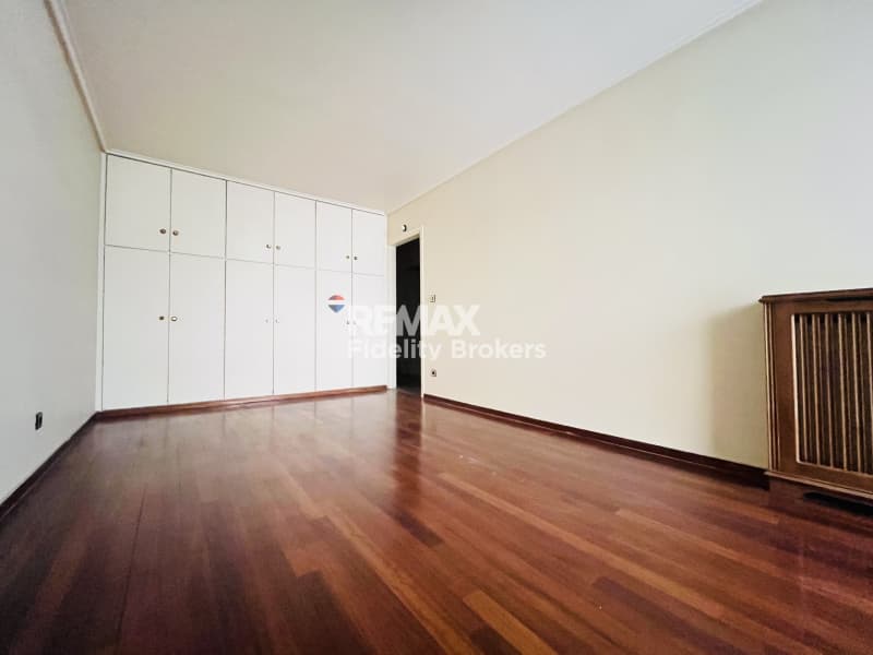 Apartment in Trocadero, Palaio Faliro — Photo 13 of 16