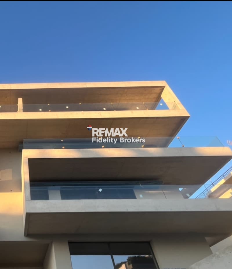 House in Pirnari, Glyfada — Photo 4 of 12