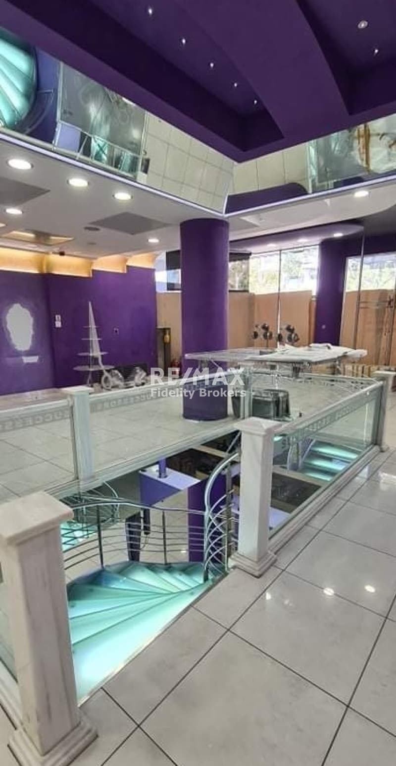 Κατάστημα στην Γκολφ, Γλυφάδα — Φωτογραφία 15 από 19