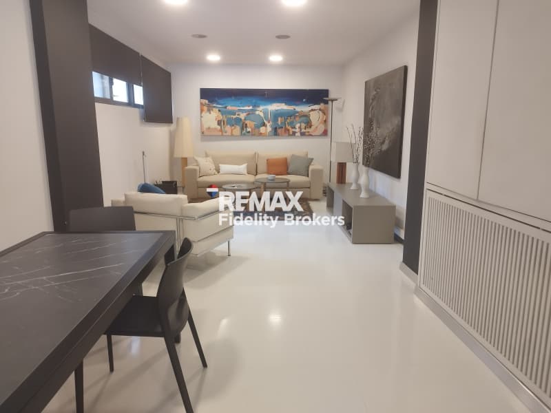 Retail Store in Rema Pikrodafnis, Palaio Faliro — Photo 2 of 16