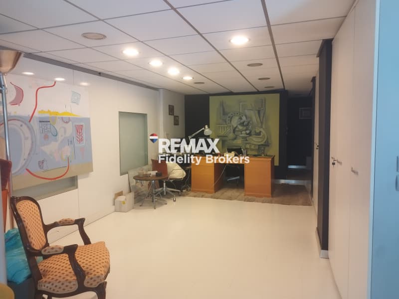 Retail Store in Rema Pikrodafnis, Palaio Faliro — Photo 7 of 16