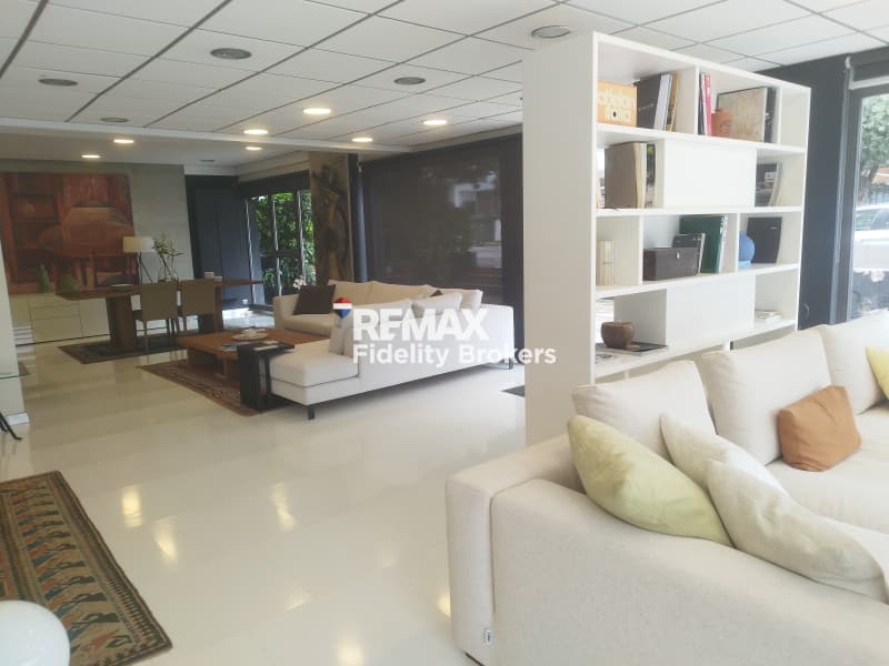 Retail Store in Rema Pikrodafnis, Palaio Faliro — Photo 15 of 16