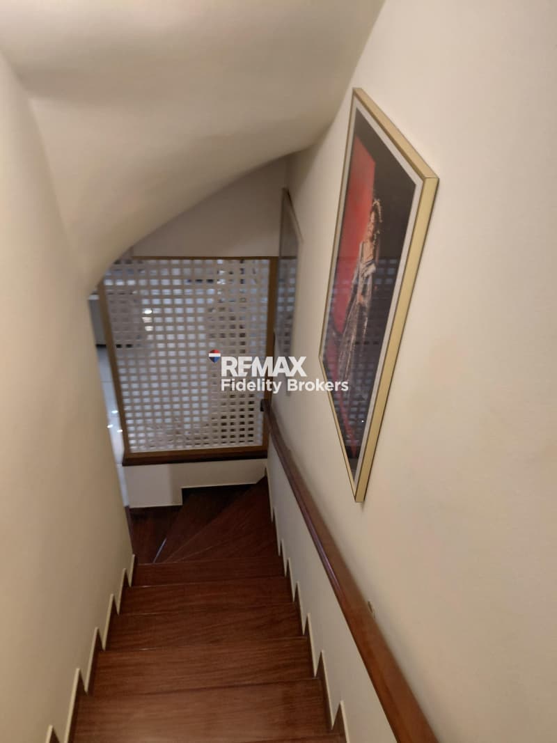 House in Panionia, Glyfada — Photo 18 of 28