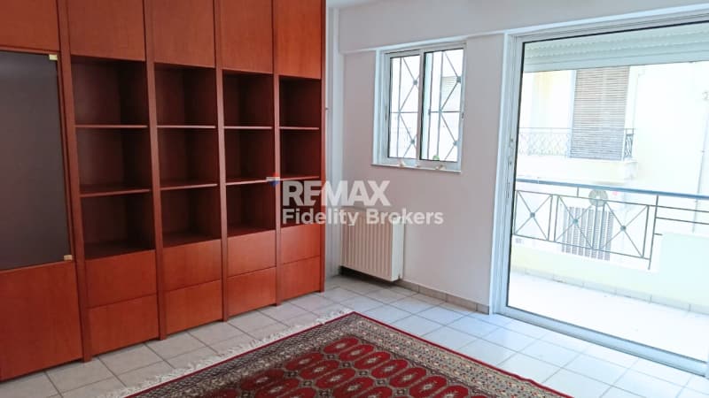 Office in Mouseio, Exarchia - Neapoli — Photo 1 of 11