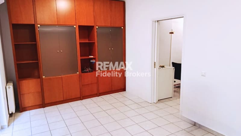 Office in Mouseio, Exarchia - Neapoli — Photo 6 of 11