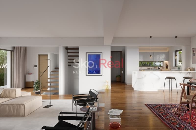 House in Panorama, Panorama — Photo 1 of 8