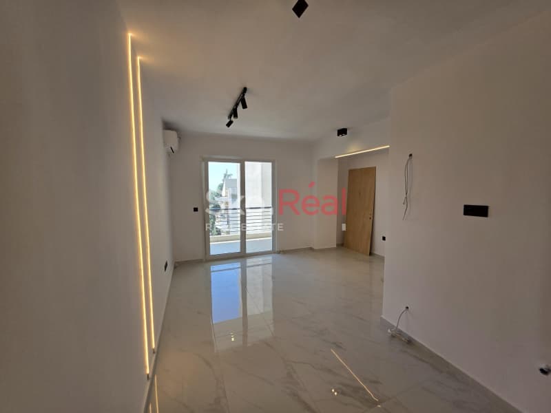 Apartment in Center, Thermi — Photo 1 of 25