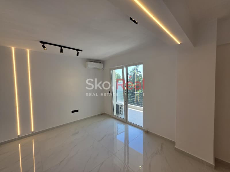Apartment in Center, Thermi — Photo 4 of 25