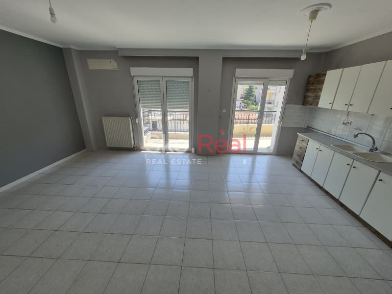 Apartment in Kato Ilioupoli, Evosmos — Photo 5 of 25