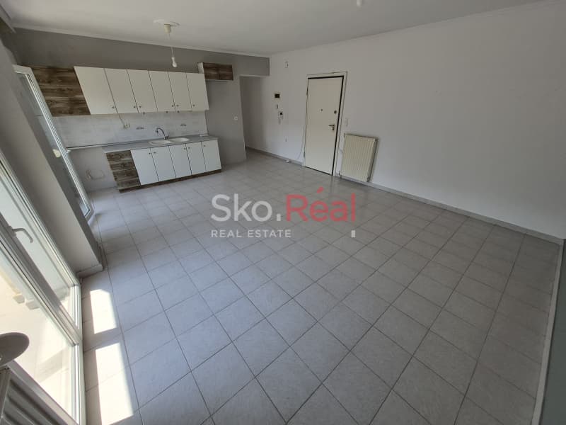 Apartment in Kato Ilioupoli, Evosmos — Photo 2 of 25