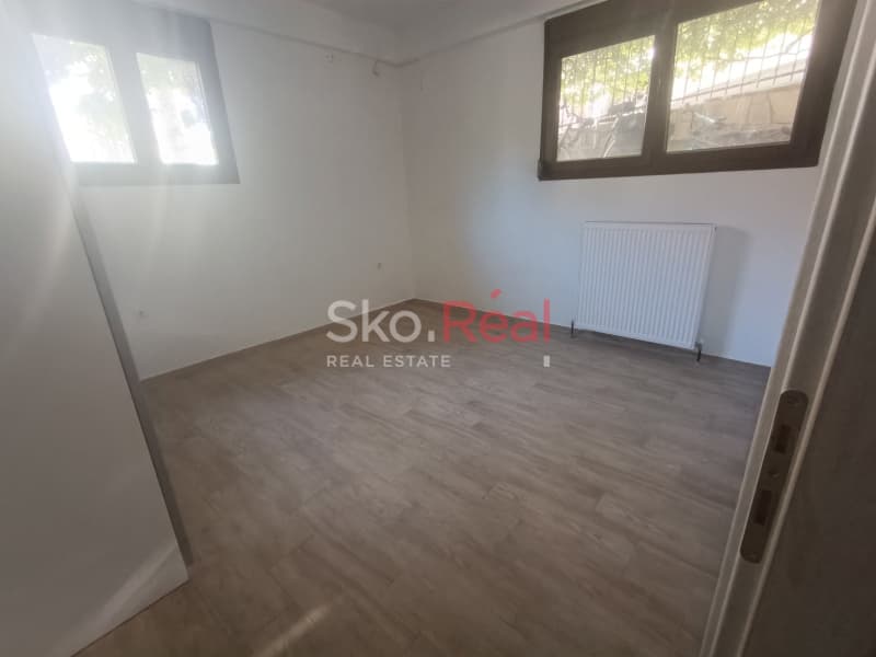 Apartment in Center, Pylea — Photo 11 of 25