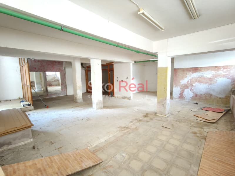 Warehouse in Center, Kalamaria — Photo 1 of 17