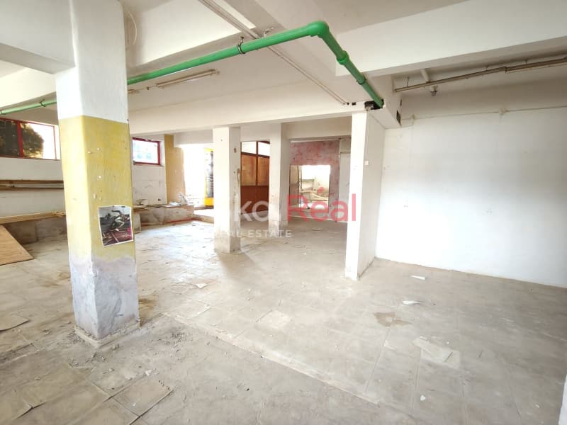 Warehouse in Center, Kalamaria — Photo 4 of 17