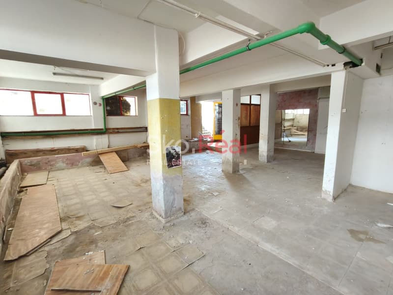 Warehouse in Center, Kalamaria — Photo 3 of 17