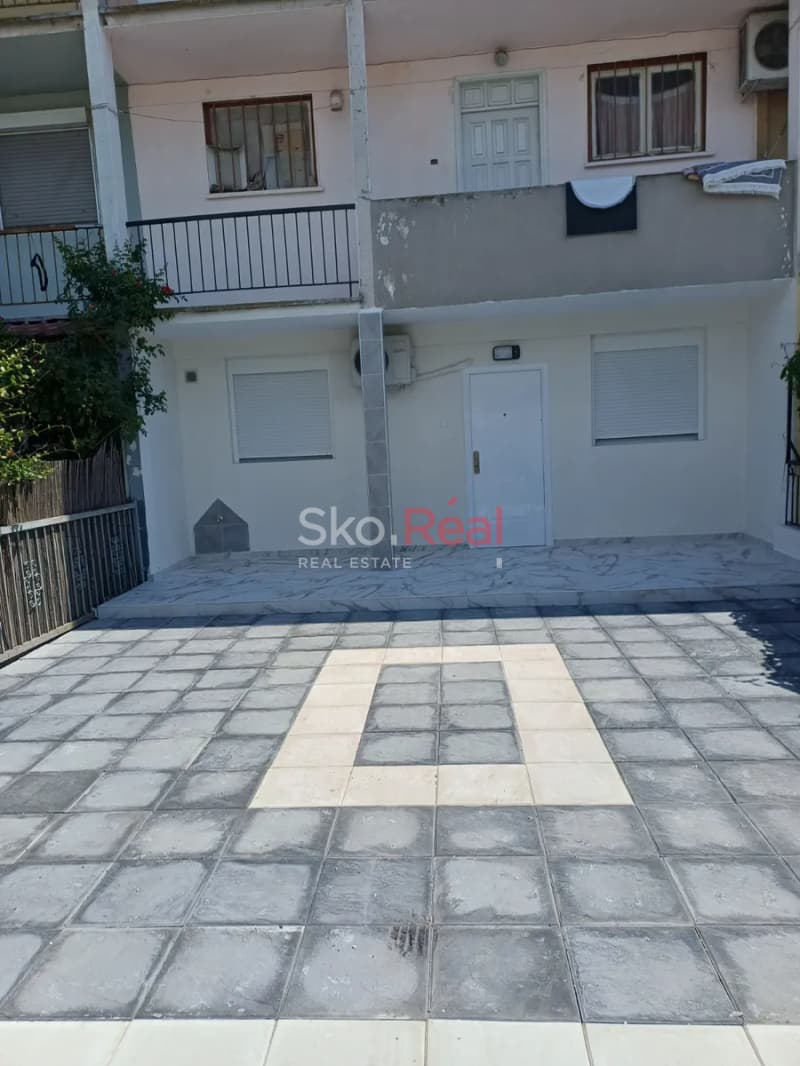 Apartment in Foinikas, Kalamaria — Photo 5 of 20