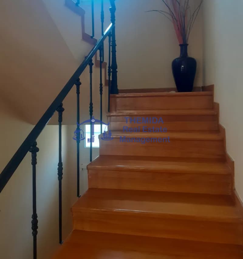 House in Panorama, Panorama — Photo 11 of 20