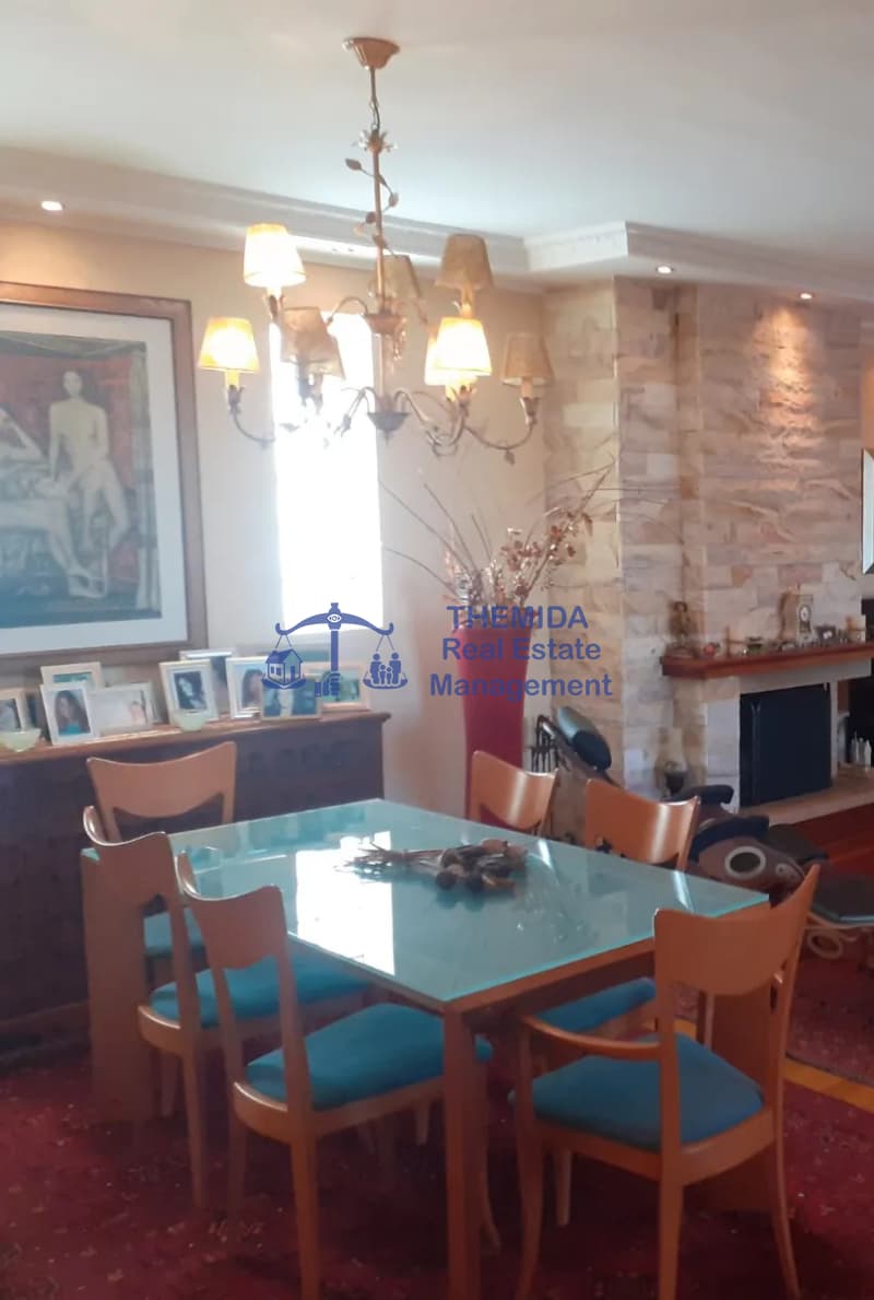 House in Panorama, Panorama — Photo 3 of 20