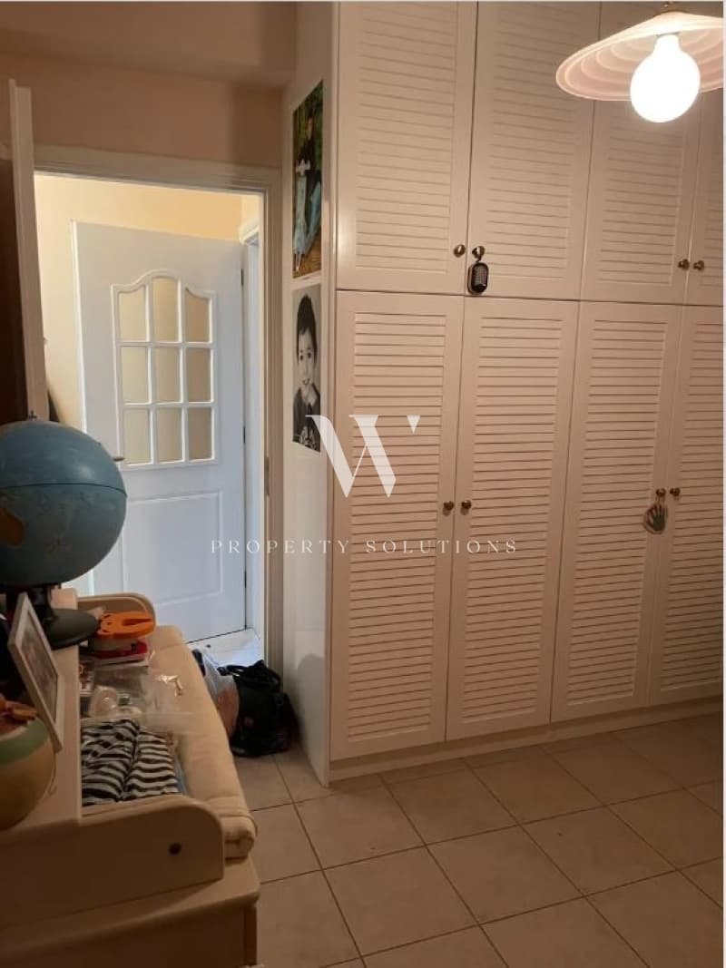 Apartment in Center, Ilion — Photo 9 of 23