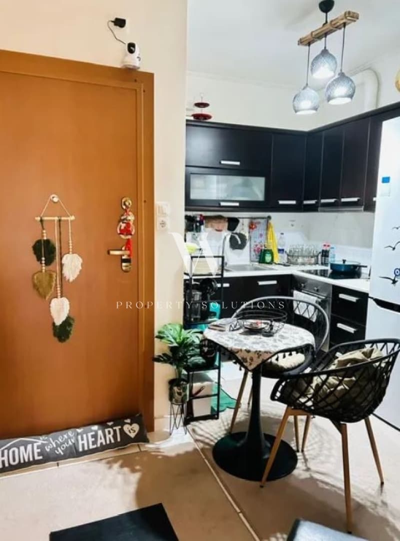 Apartment in Aspra Chomata, Nikaia — Photo 11 of 16