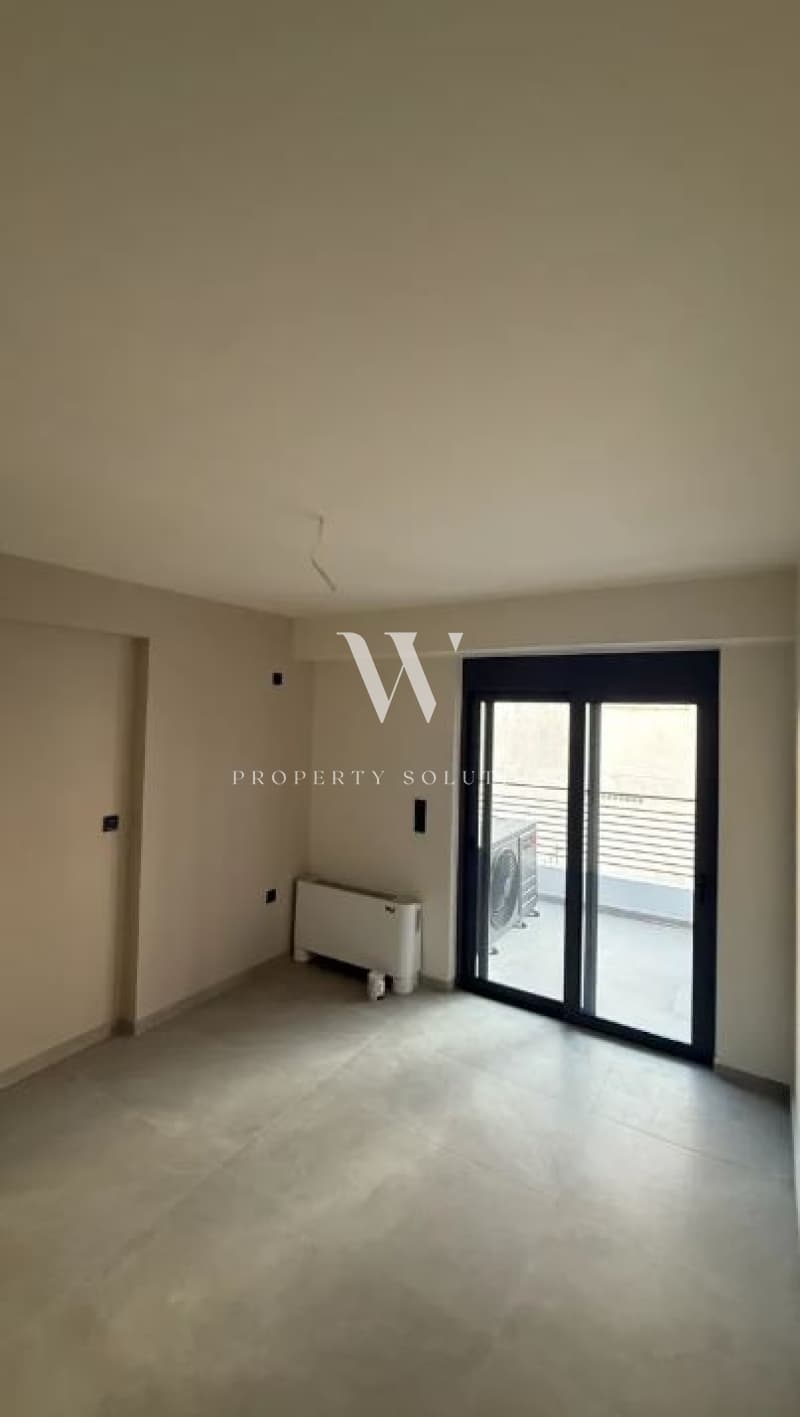 Apartment in Center, Moschato — Photo 3 of 12