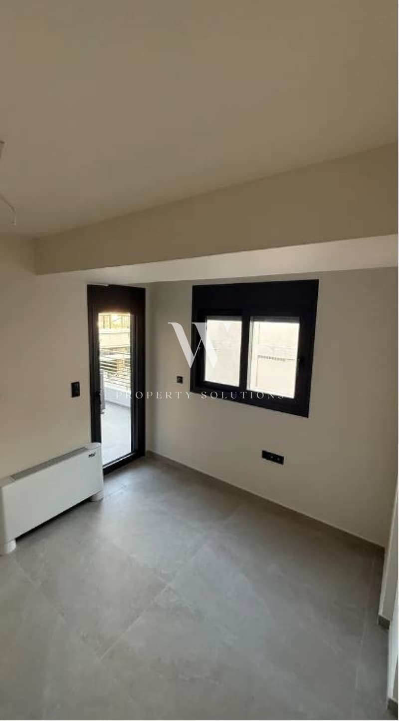 Apartment in Center, Moschato — Photo 10 of 12